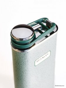 BS-STANLEY-FLASK-05-B.jpg