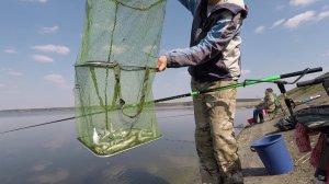 Ловля уклейки весной на дамбе водохранилища. Рыбалка 2019. 002.jpg