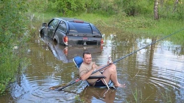 Приколы на рыбалке рыбацкие курьезы