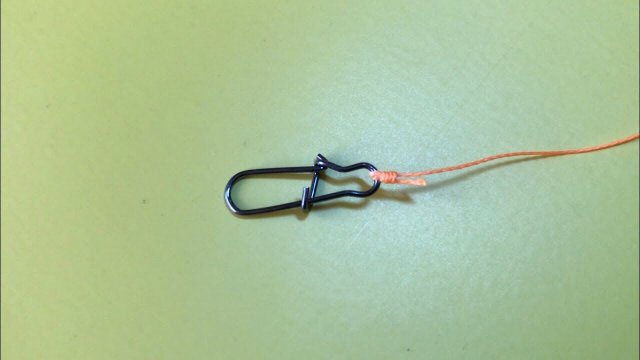 Узел клинч для американской застежки. ATTACHED CLINCH KNOT